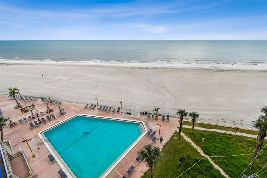 待售: $720,000 (2 贝兹, 2 浴室, 1165 平方英尺)