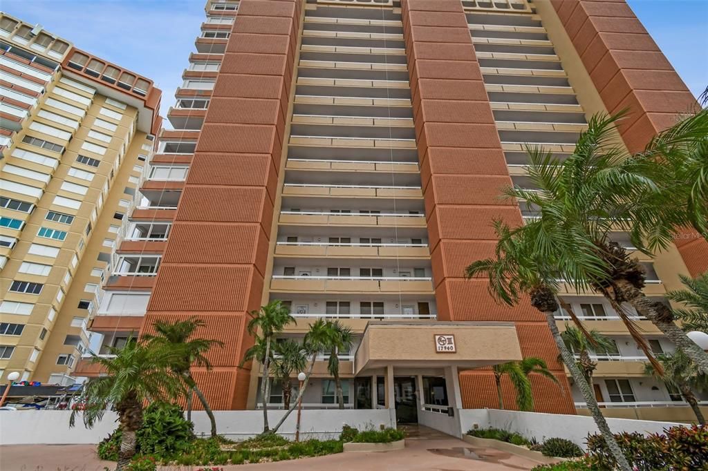 待售: $720,000 (2 贝兹, 2 浴室, 1165 平方英尺)