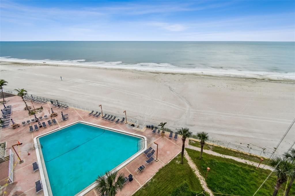 待售: $720,000 (2 贝兹, 2 浴室, 1165 平方英尺)