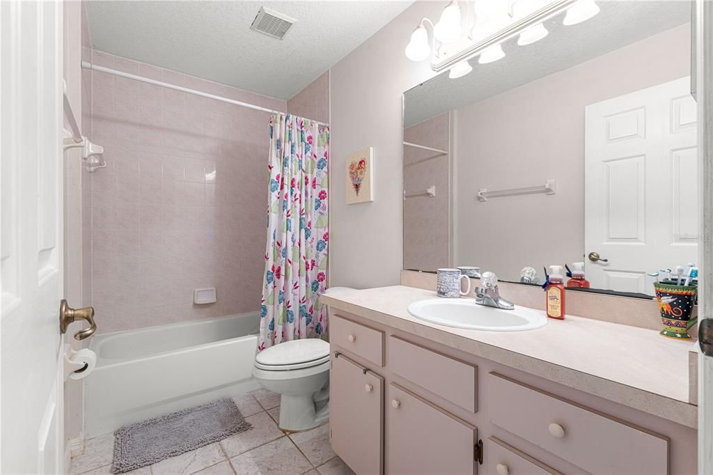 For Sale: $549,900 (3 beds, 2 baths, 1908 Square Feet)