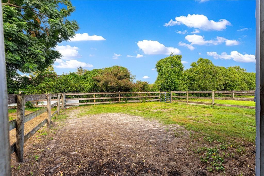 For Sale: $549,900 (3 beds, 2 baths, 1908 Square Feet)