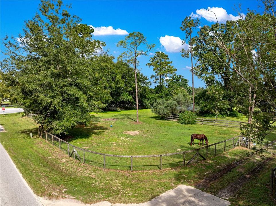 For Sale: $549,900 (3 beds, 2 baths, 1908 Square Feet)