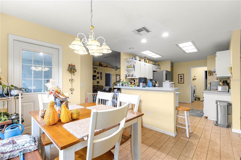 For Sale: $549,900 (3 beds, 2 baths, 1908 Square Feet)