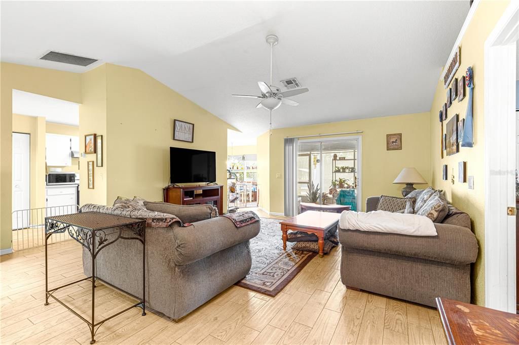 For Sale: $549,900 (3 beds, 2 baths, 1908 Square Feet)