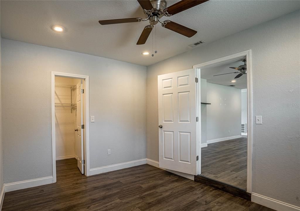 For Rent: $2,250 (4 beds, 2 baths, 1646 Square Feet)