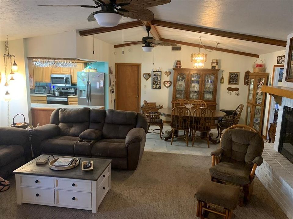 For Sale: $265,000 (3 beds, 2 baths, 1838 Square Feet)