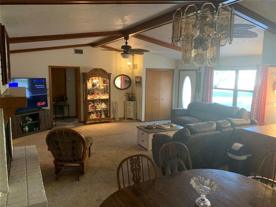 For Sale: $265,000 (3 beds, 2 baths, 1838 Square Feet)