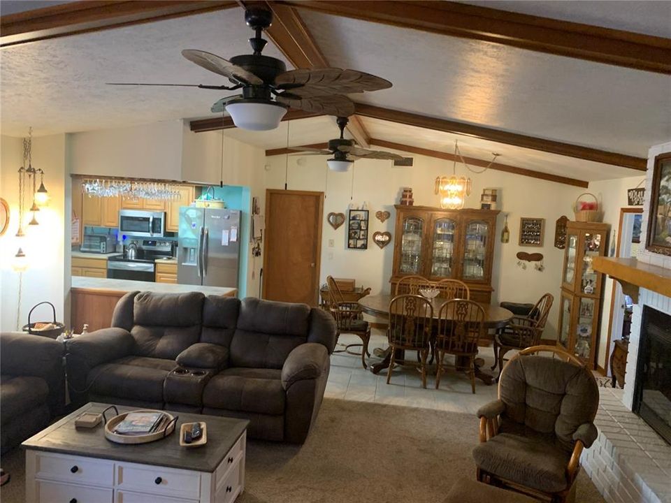 For Sale: $265,000 (3 beds, 2 baths, 1838 Square Feet)