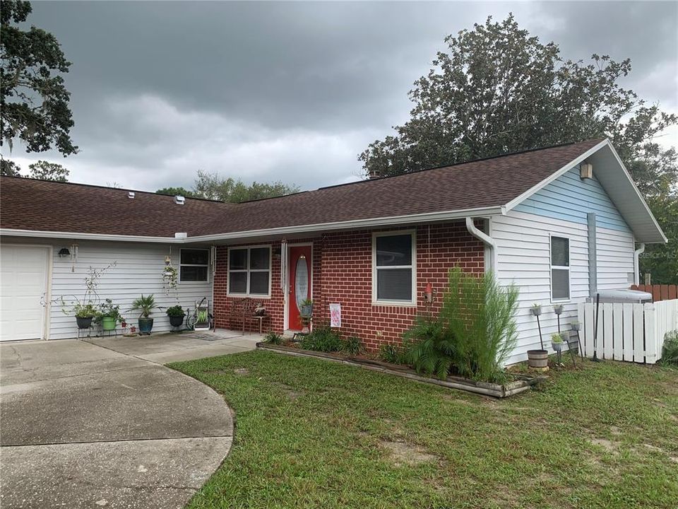 For Sale: $265,000 (3 beds, 2 baths, 1838 Square Feet)