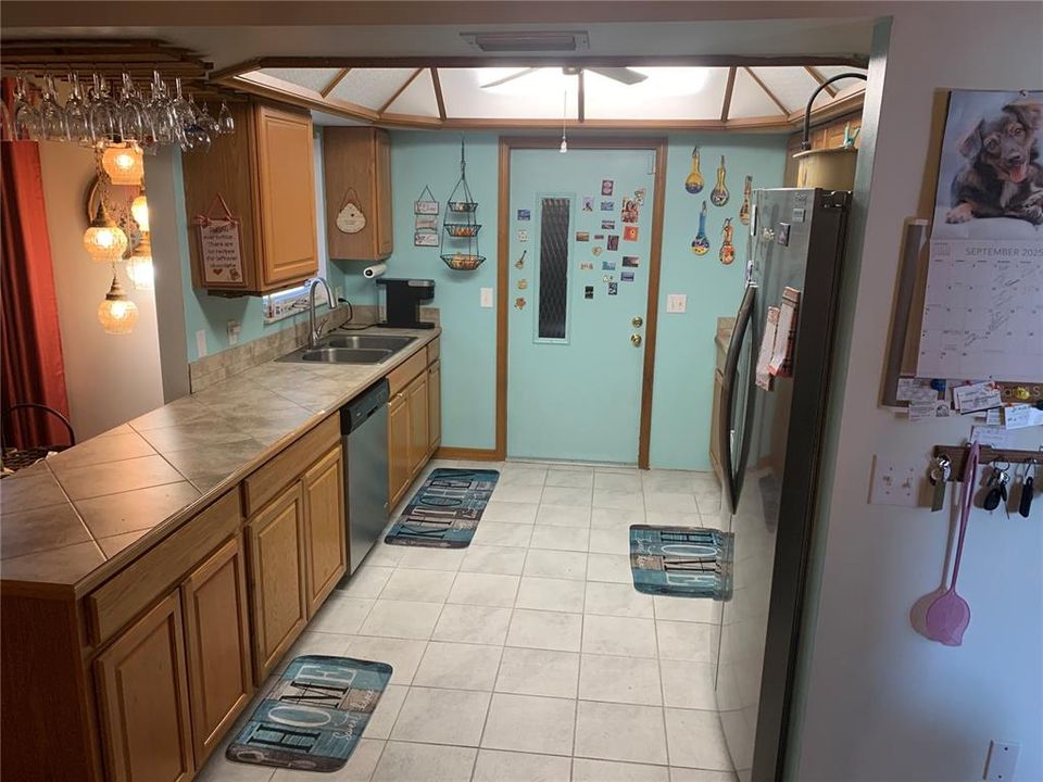 For Sale: $265,000 (3 beds, 2 baths, 1838 Square Feet)