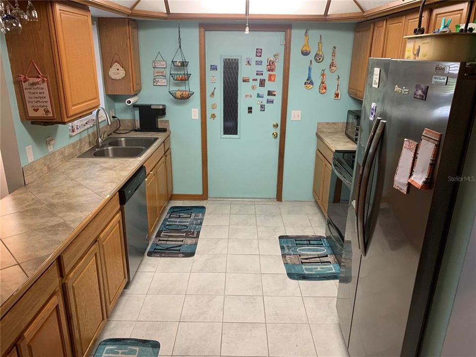 For Sale: $265,000 (3 beds, 2 baths, 1838 Square Feet)