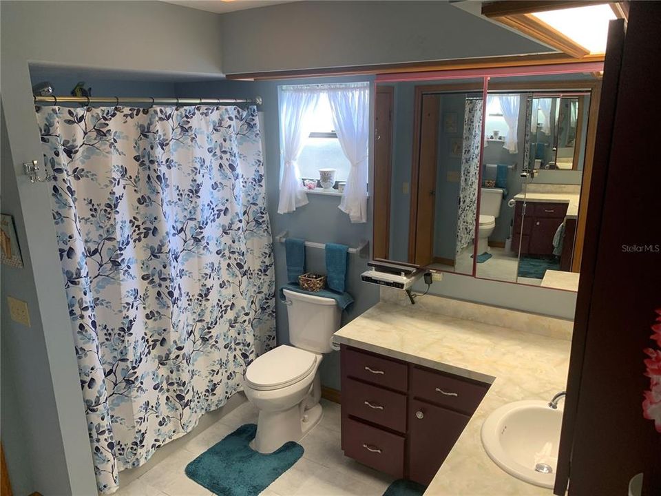 For Sale: $265,000 (3 beds, 2 baths, 1838 Square Feet)