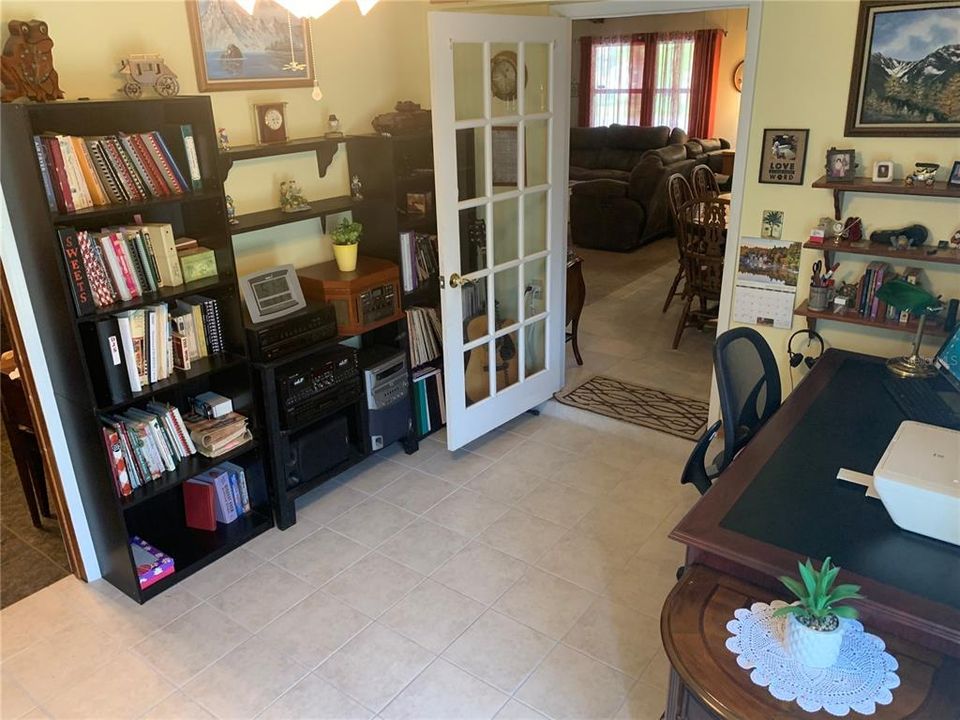 For Sale: $265,000 (3 beds, 2 baths, 1838 Square Feet)