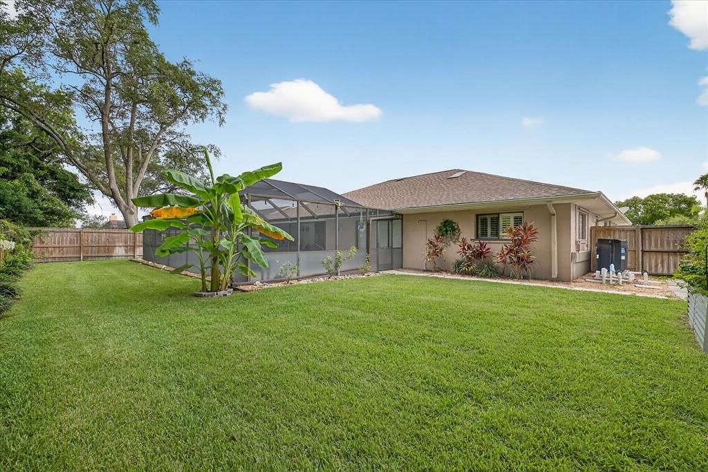 合同活跃: $370,000 (3 贝兹, 2 浴室, 2373 平方英尺)