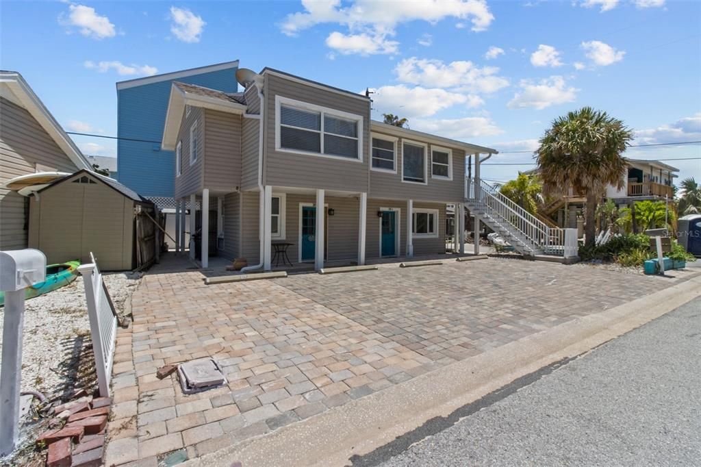 待售: $600,000 (2 贝兹, 0 浴室, 1791 平方英尺)