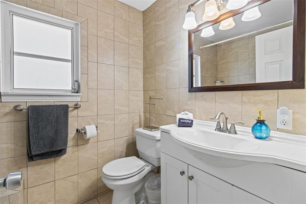 待售: $600,000 (2 贝兹, 0 浴室, 1791 平方英尺)