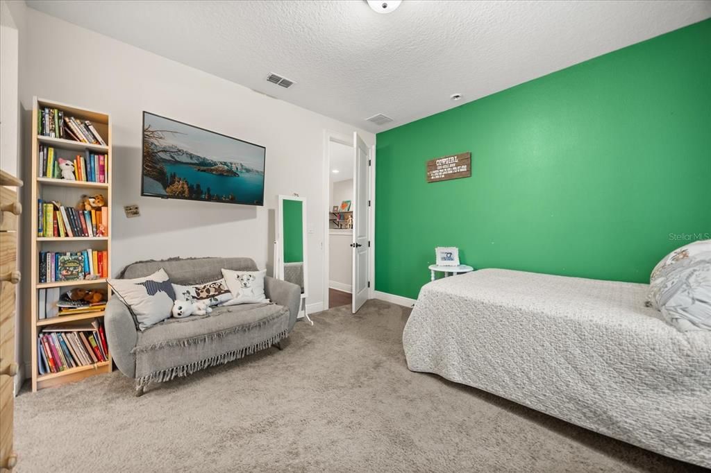 待售: $1,390,000 (6 贝兹, 4 浴室, 4779 平方英尺)