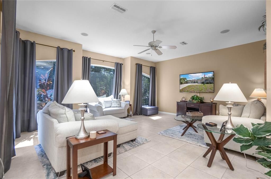 На продажу: $495,000 (3 спален, 3 ванн, 2818 Квадратных фут)