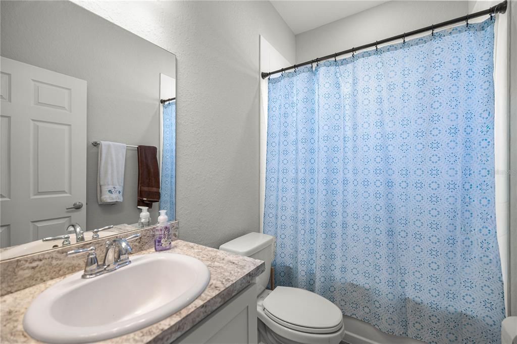 Active With Contract: $370,000 (4 beds, 3 baths, 2491 Square Feet)