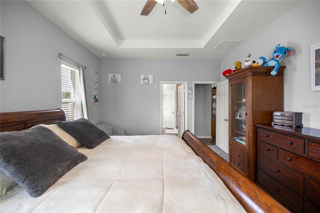 Active With Contract: $370,000 (4 beds, 3 baths, 2491 Square Feet)