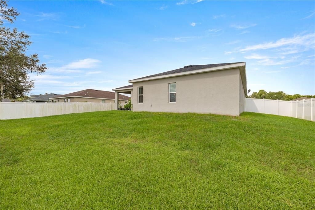 Active With Contract: $370,000 (4 beds, 3 baths, 2491 Square Feet)