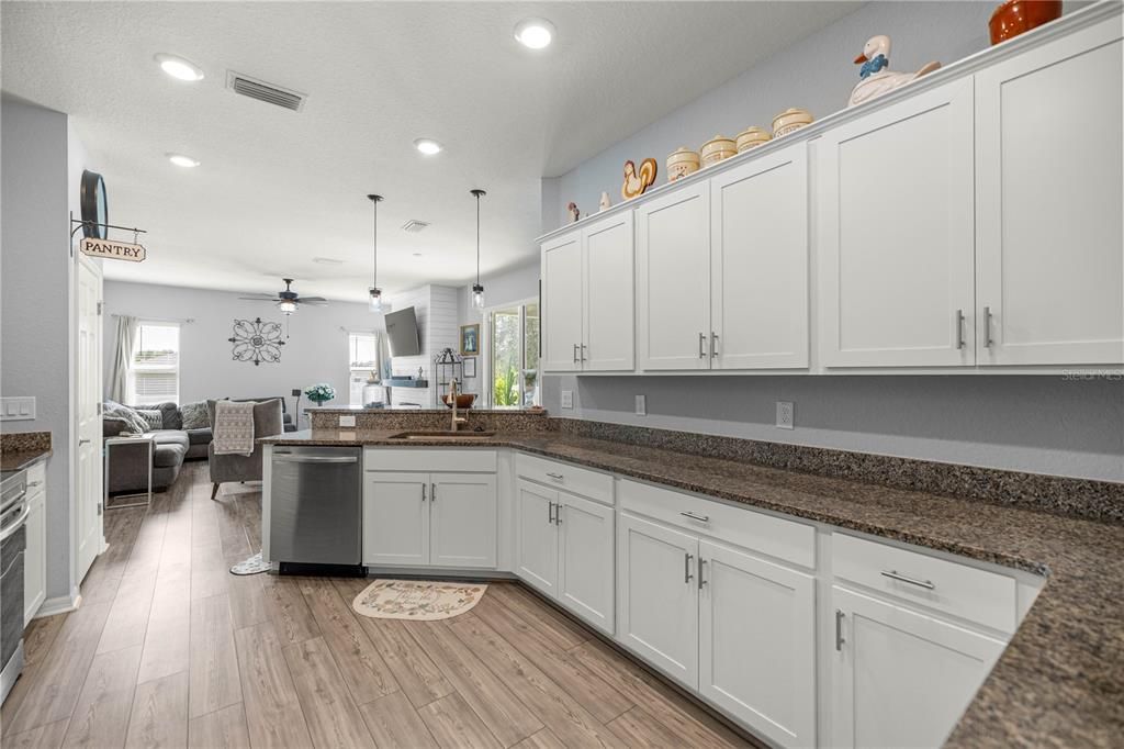 Active With Contract: $370,000 (4 beds, 3 baths, 2491 Square Feet)