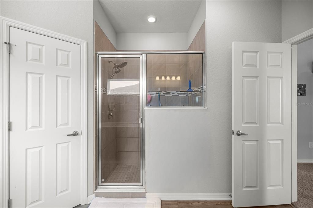 Active With Contract: $370,000 (4 beds, 3 baths, 2491 Square Feet)