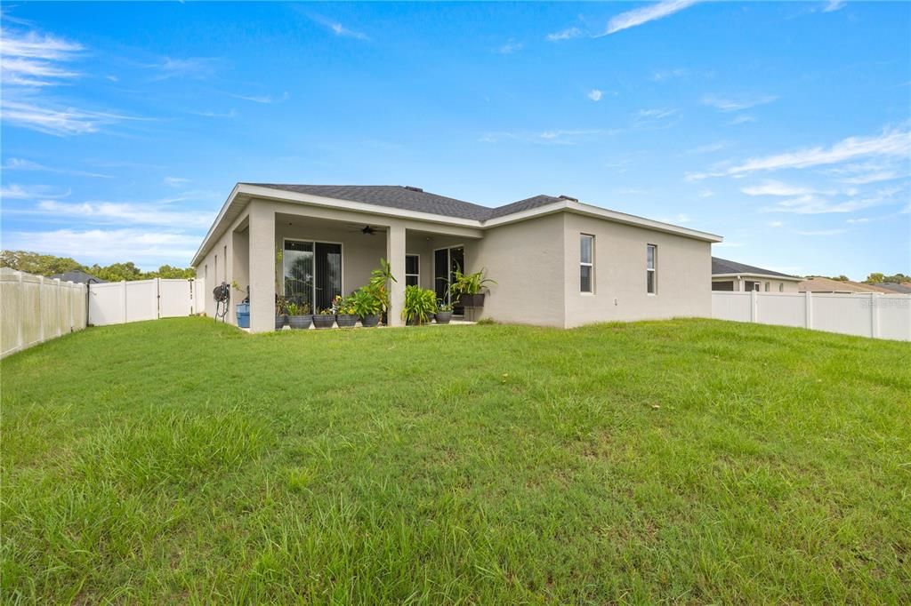 Active With Contract: $370,000 (4 beds, 3 baths, 2491 Square Feet)