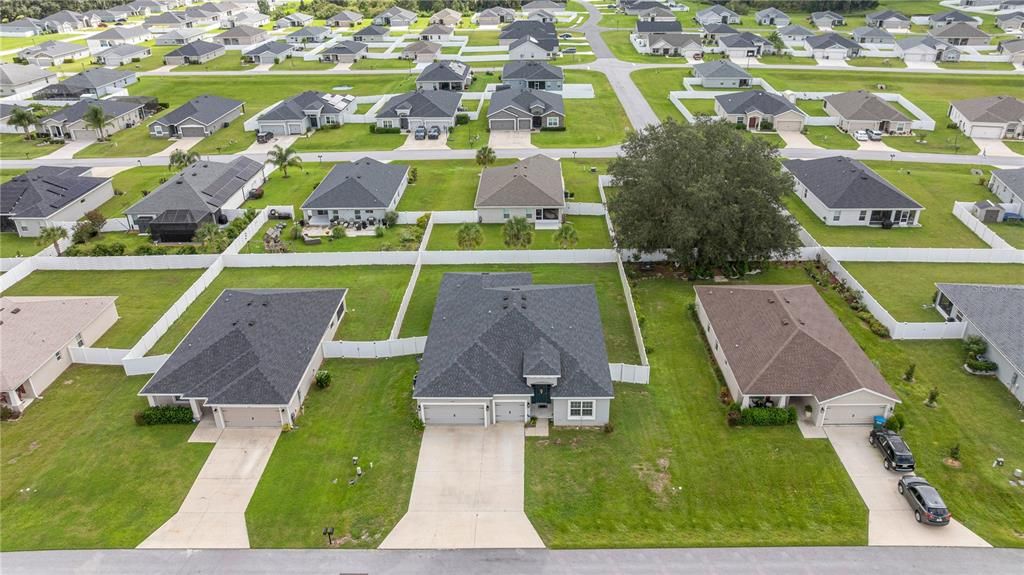 Active With Contract: $370,000 (4 beds, 3 baths, 2491 Square Feet)