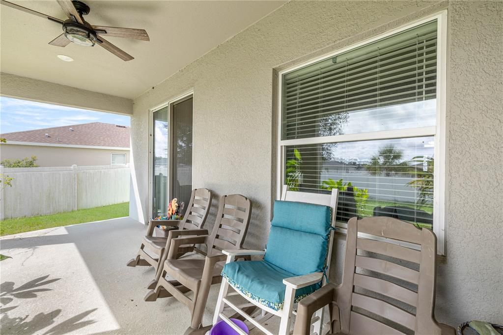 Active With Contract: $370,000 (4 beds, 3 baths, 2491 Square Feet)