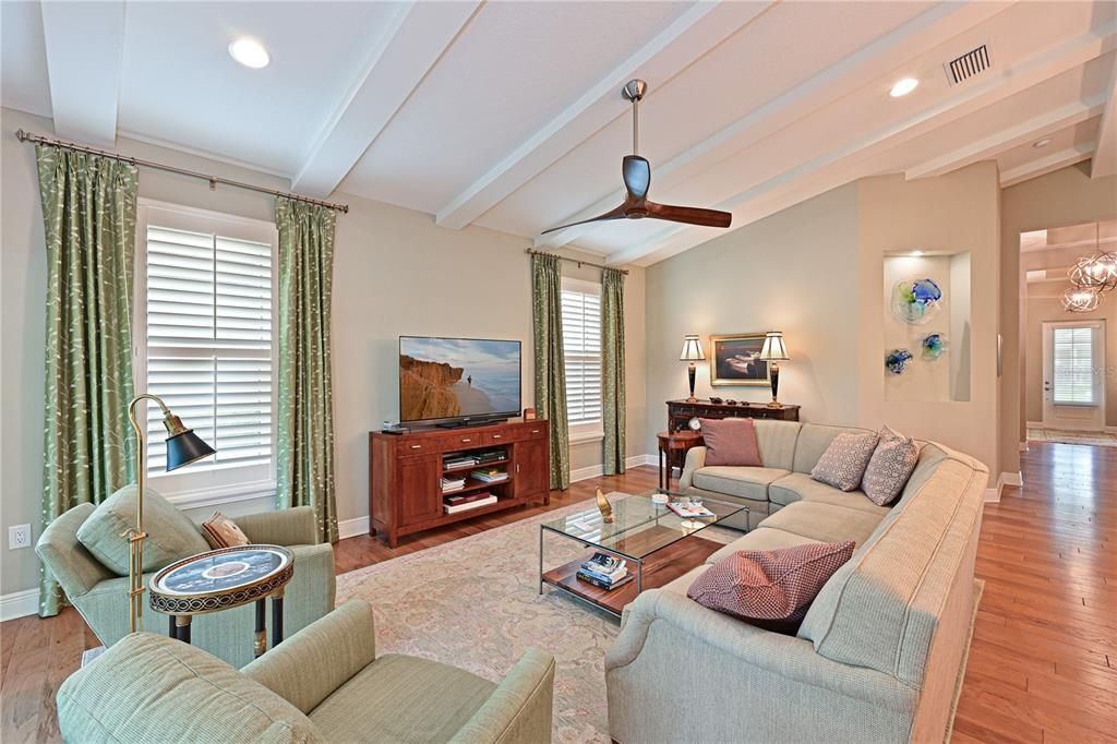 Active With Contract: $839,900 (2 beds, 2 baths, 2164 Square Feet)