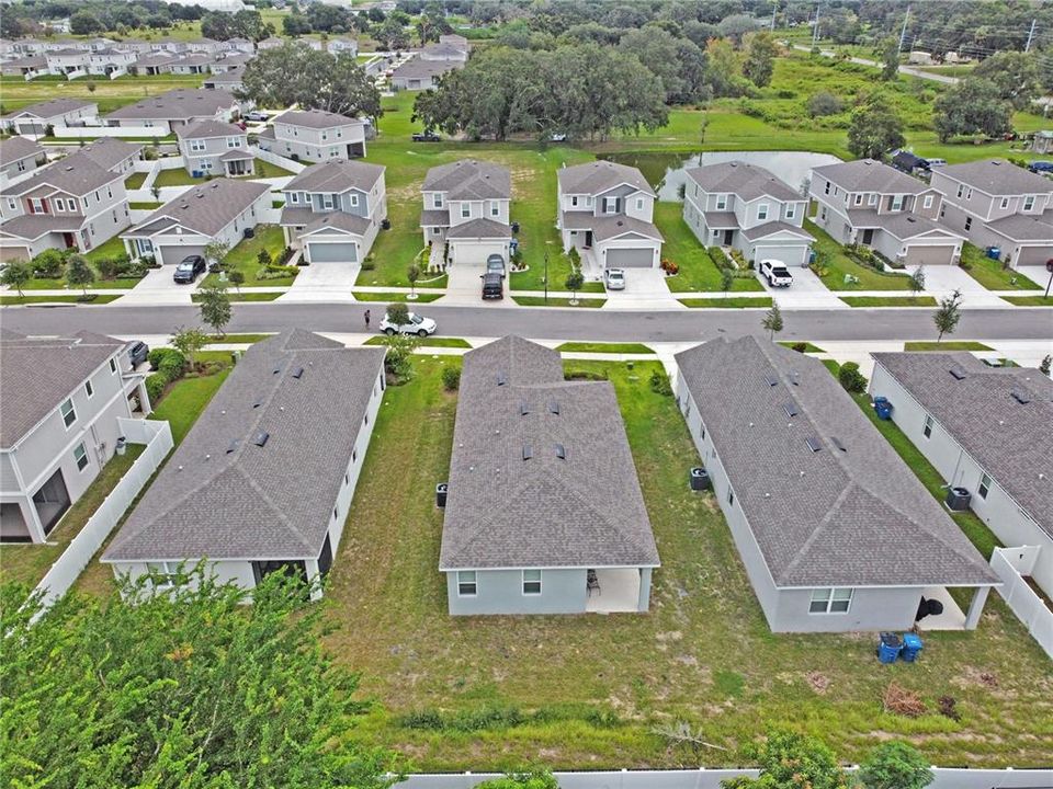 Activo con contrato: $1,850 (3 camas, 2 baños, 1578 Pies cuadrados)