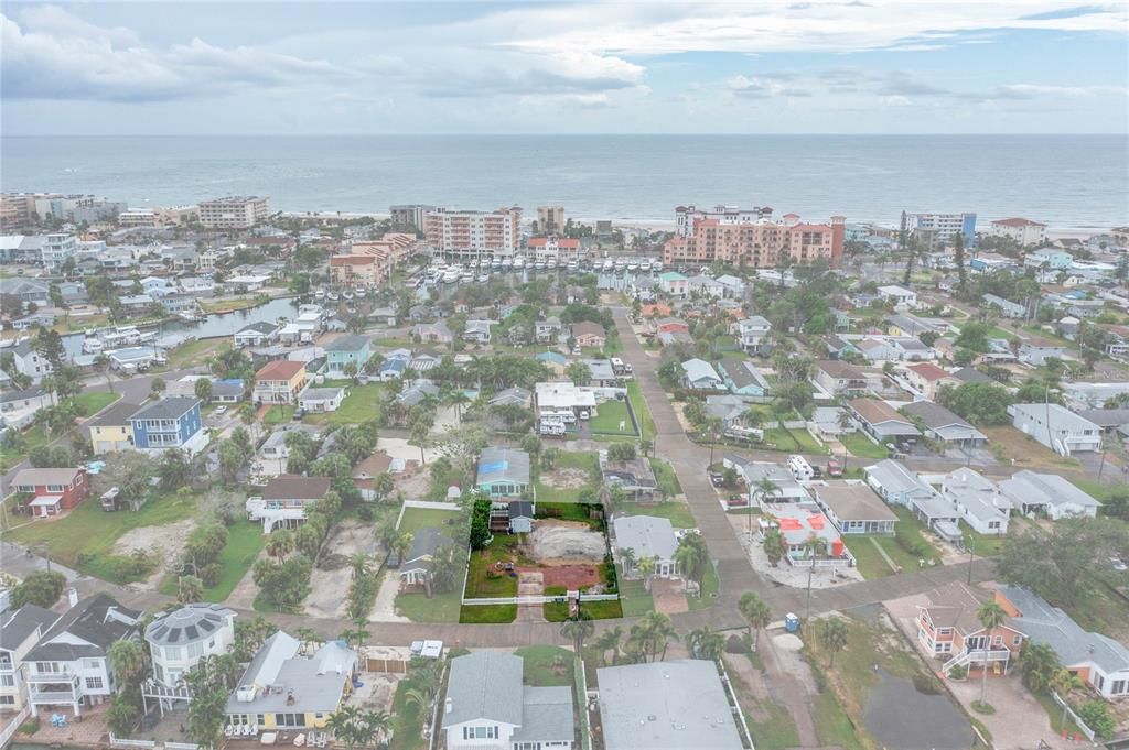 待售: $475,000 (0.17 acres)