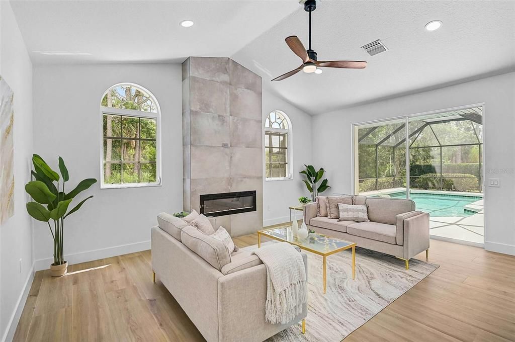 Active With Contract: $879,000 (4 beds, 2 baths, 2578 Square Feet)