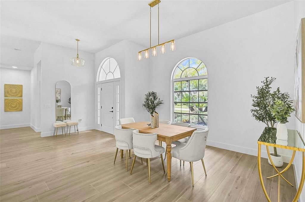 Active With Contract: $879,000 (4 beds, 2 baths, 2578 Square Feet)