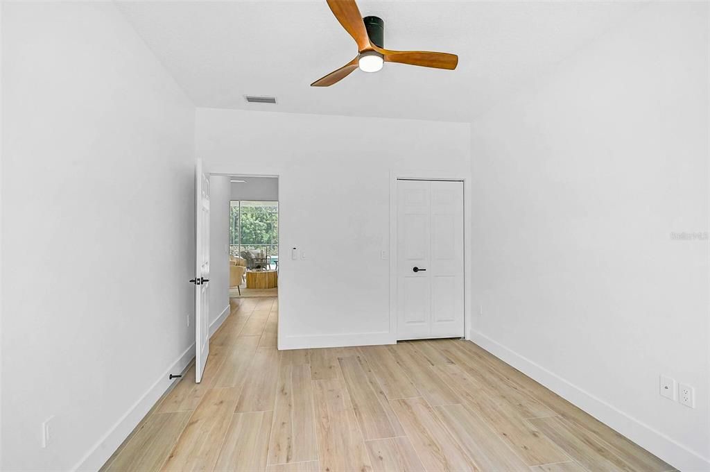 Active With Contract: $879,000 (4 beds, 2 baths, 2578 Square Feet)