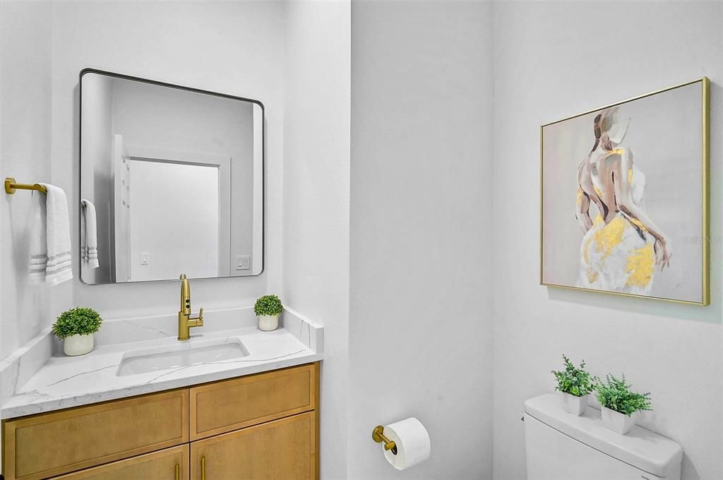 Active With Contract: $879,000 (4 beds, 2 baths, 2578 Square Feet)