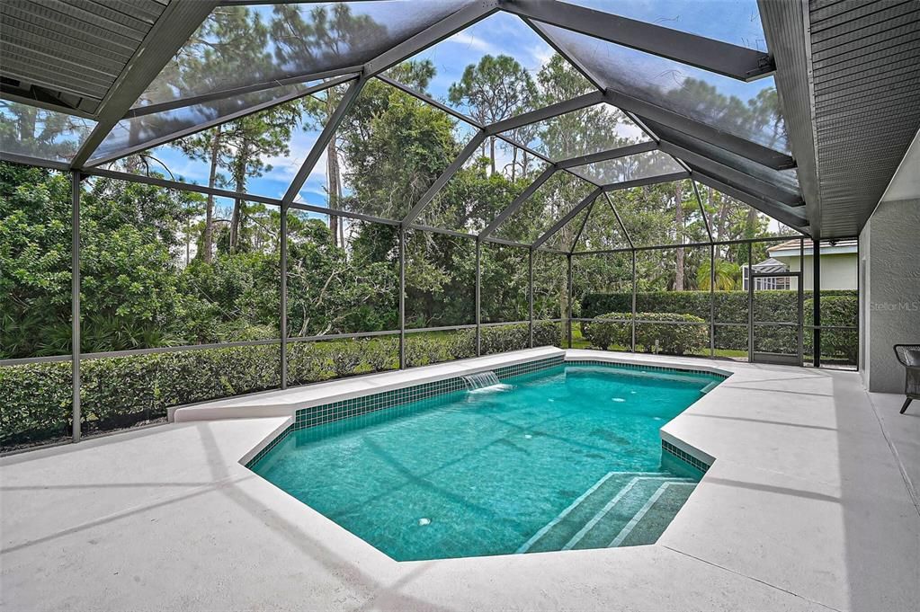 Active With Contract: $879,000 (4 beds, 2 baths, 2578 Square Feet)