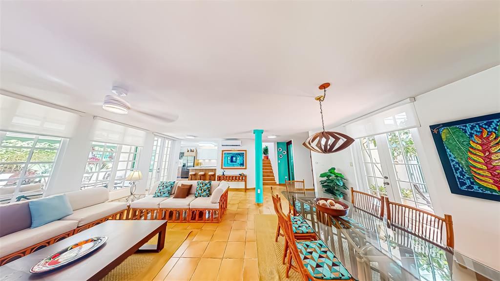 For Sale: $1,375,000 (4 beds, 4 baths, 2764 Square Feet)