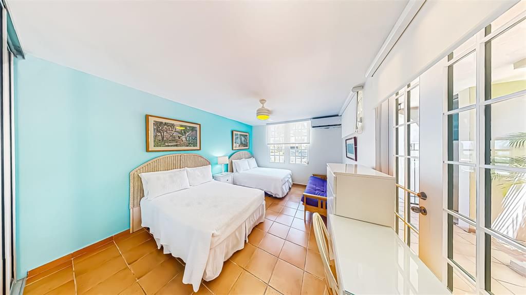 For Sale: $1,375,000 (4 beds, 4 baths, 2764 Square Feet)