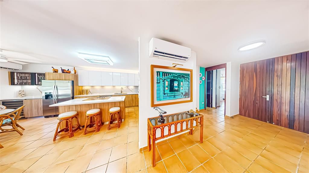 For Sale: $1,375,000 (4 beds, 4 baths, 2764 Square Feet)