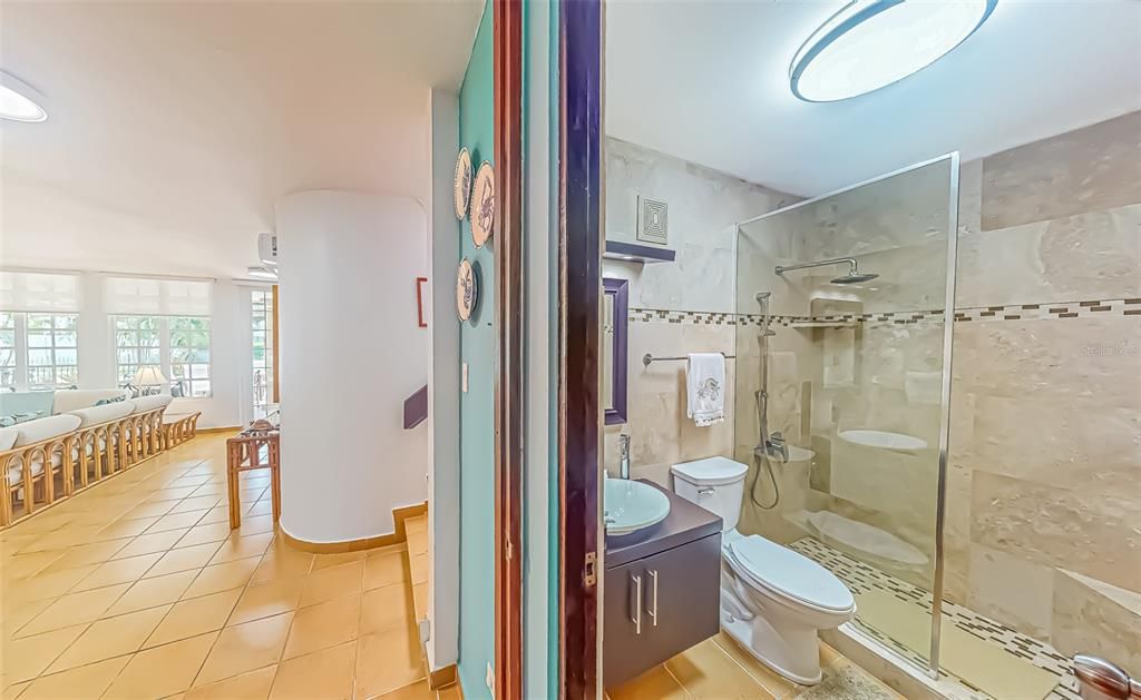 For Sale: $1,375,000 (4 beds, 4 baths, 2764 Square Feet)