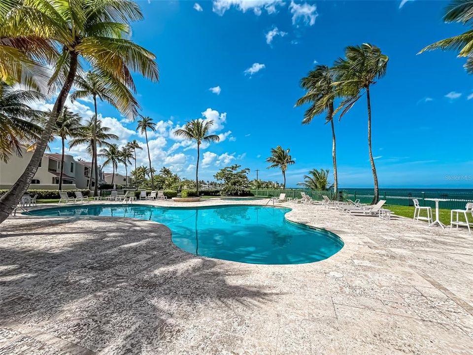 For Sale: $1,375,000 (4 beds, 4 baths, 2764 Square Feet)