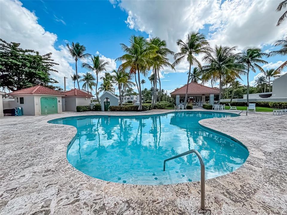 For Sale: $1,375,000 (4 beds, 4 baths, 2764 Square Feet)