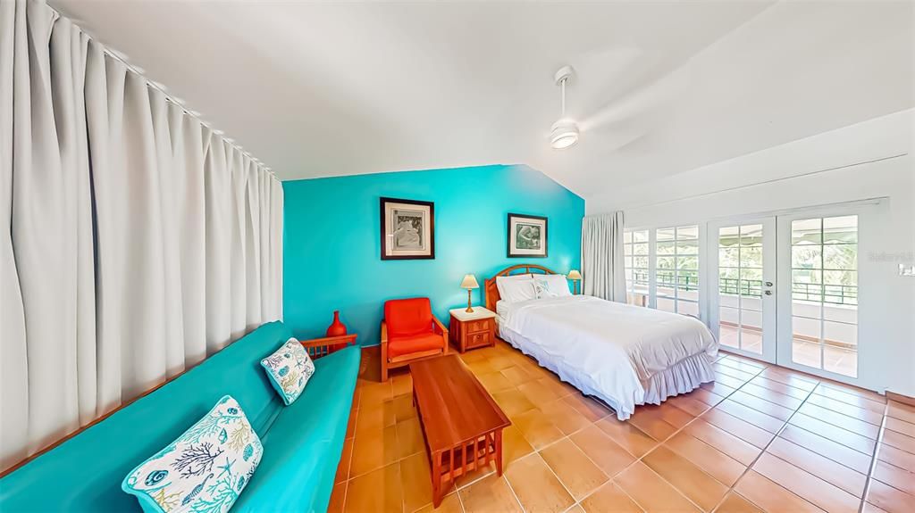 For Sale: $1,375,000 (4 beds, 4 baths, 2764 Square Feet)