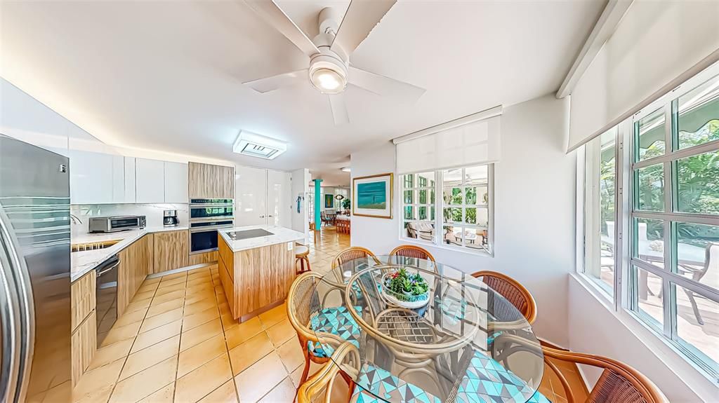 For Sale: $1,375,000 (4 beds, 4 baths, 2764 Square Feet)