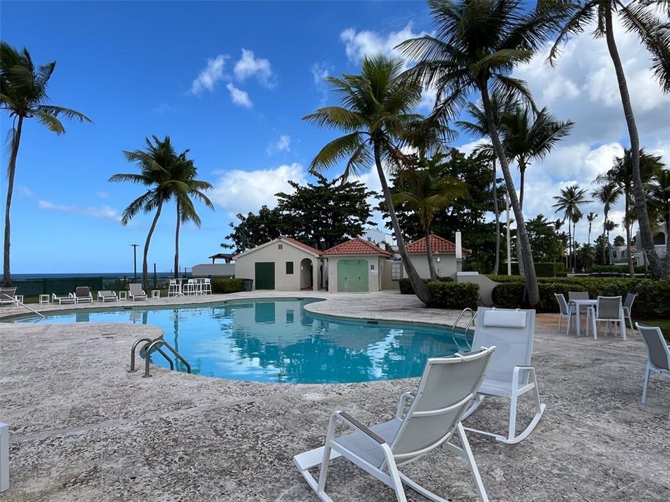 For Sale: $1,375,000 (4 beds, 4 baths, 2764 Square Feet)