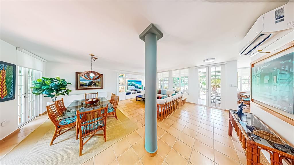 For Sale: $1,375,000 (4 beds, 4 baths, 2764 Square Feet)