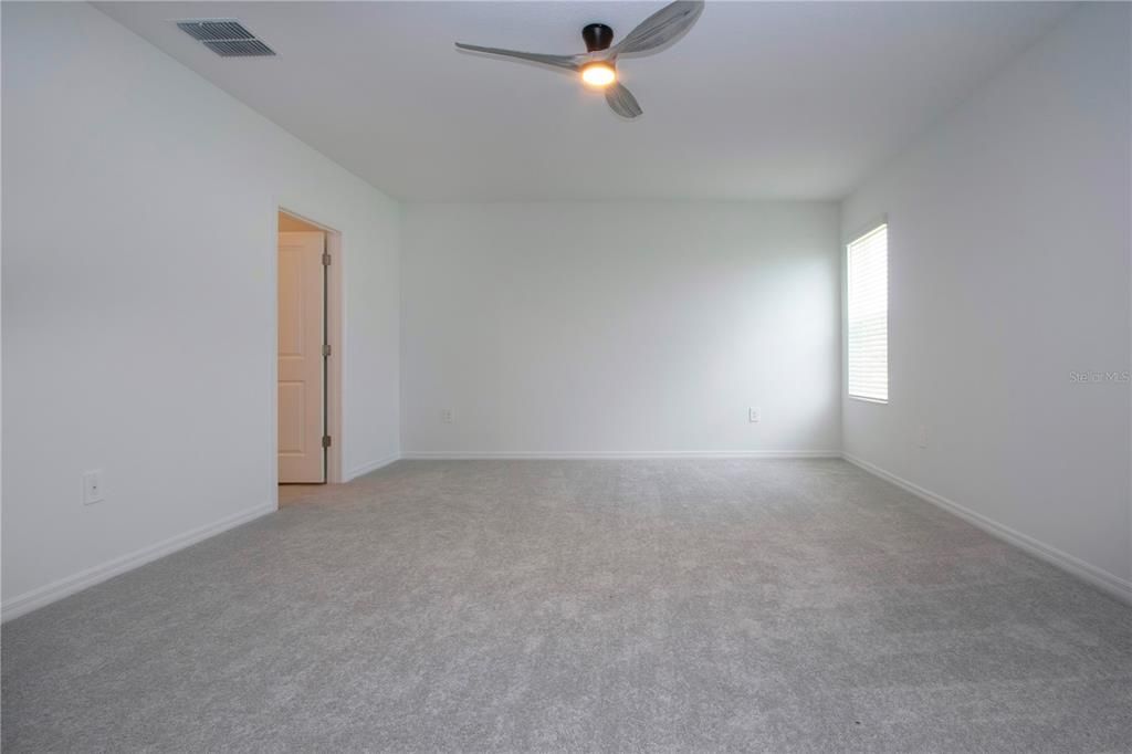 В аренду: $2,995 (5 спален, 2 ванн, 2896 Квадратных фут)