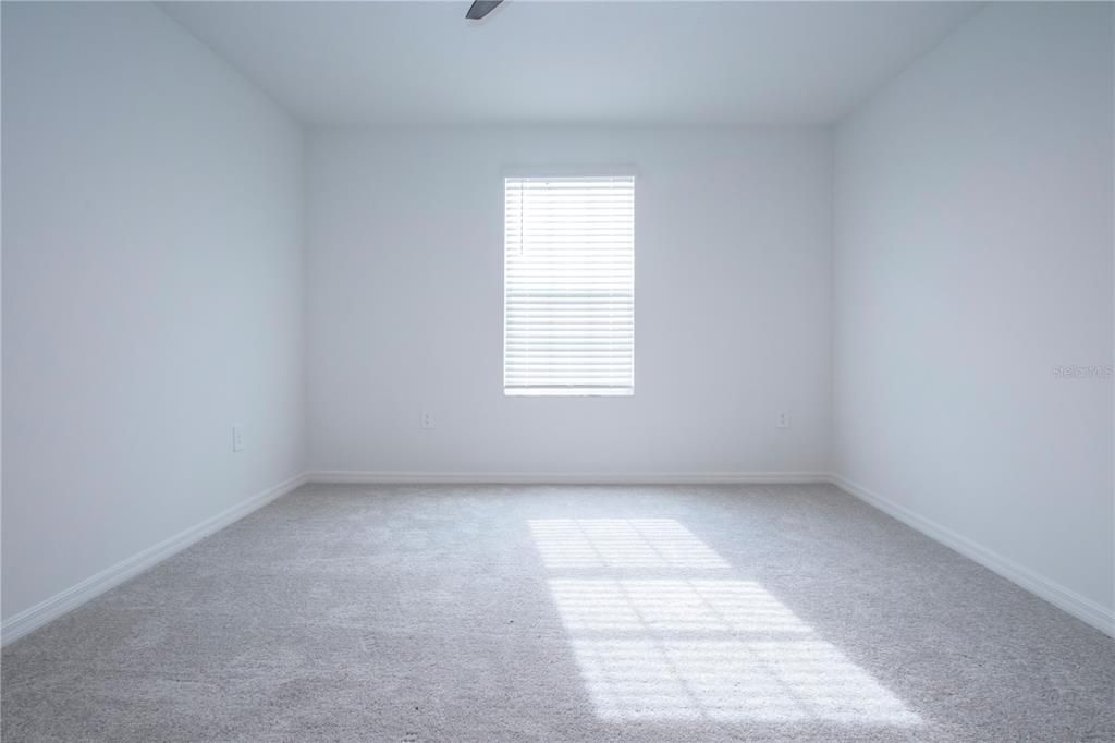 В аренду: $2,995 (5 спален, 2 ванн, 2896 Квадратных фут)